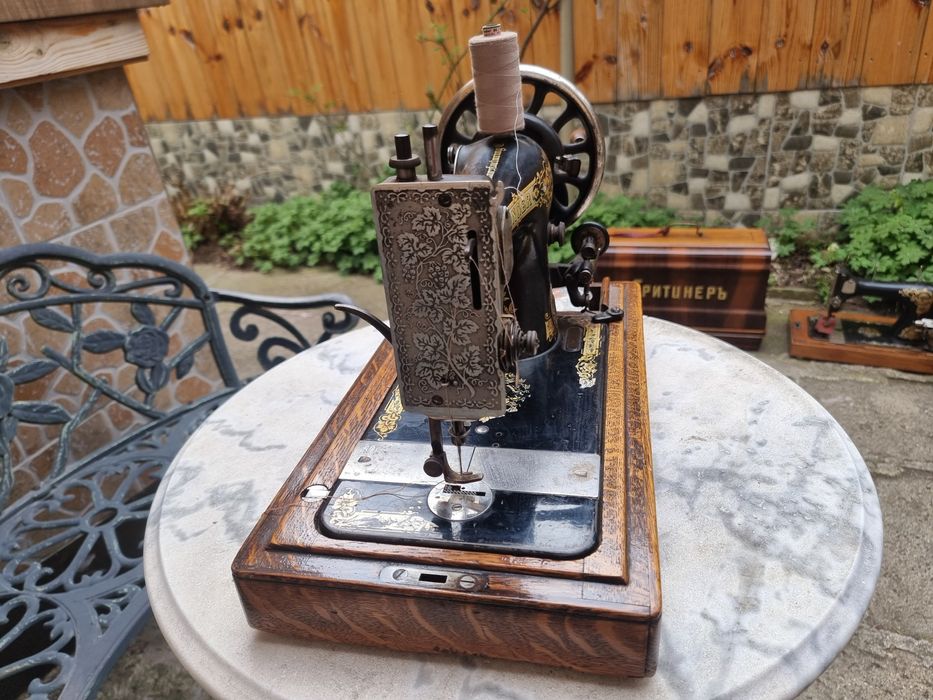 Шевна машина Singer