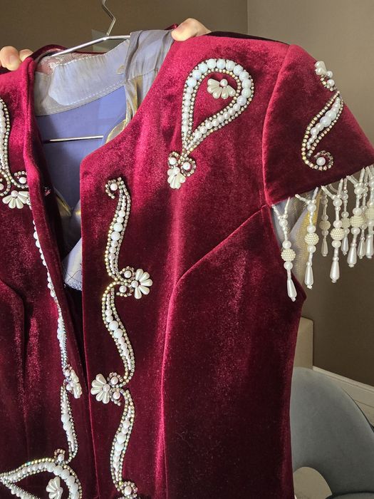 Национальная одежда кажекей шапан