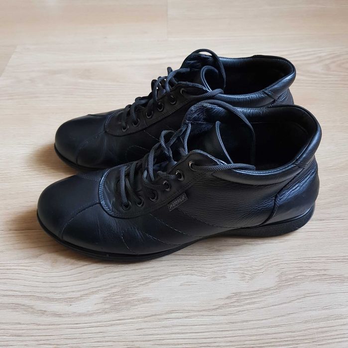 Продам мужские ботинки