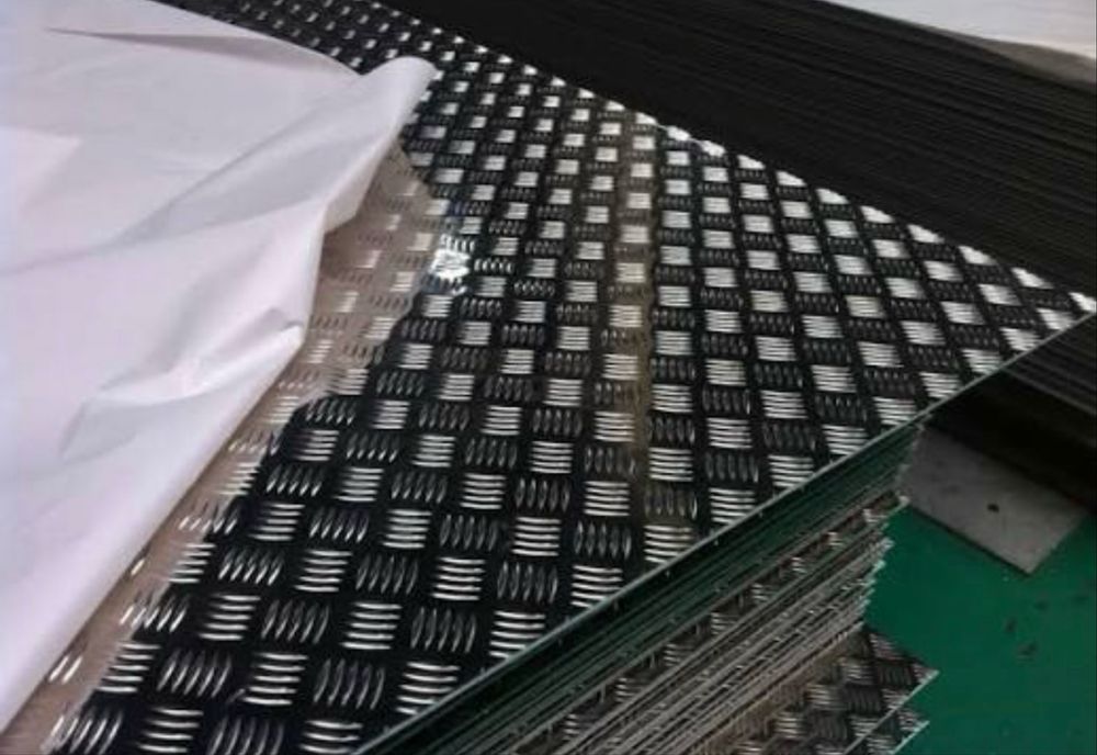 Tabla striata de aluminiu de orice dimensiune! Livram in toata tara!