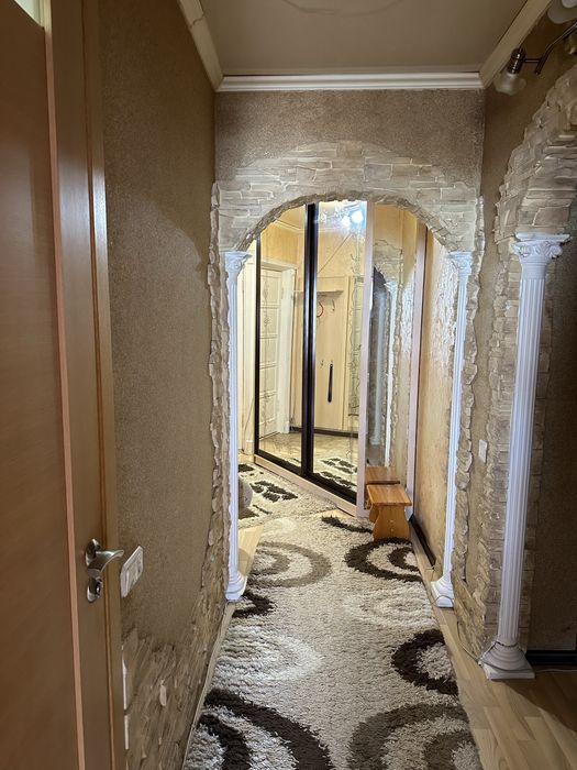 4ех комнатная в мкн. Степной-1