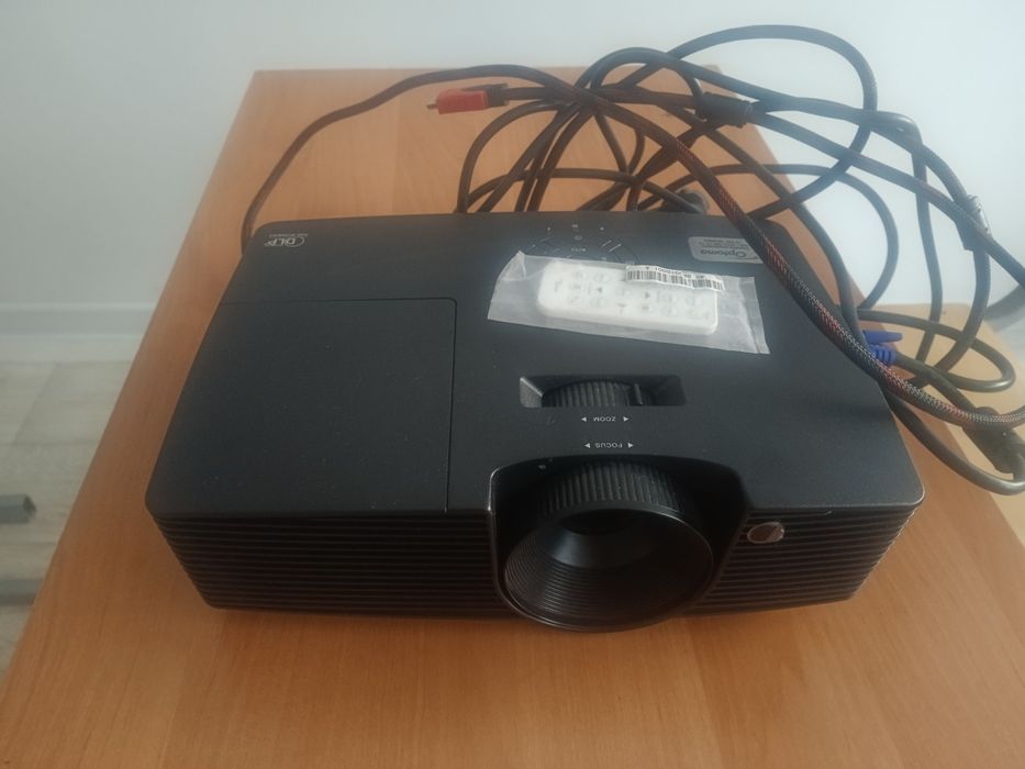 Продам Проектор Optoma