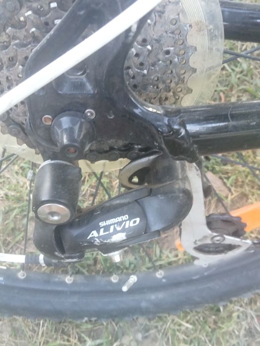 Vând 2 biciclete funcționale, preț fix!