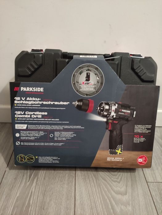 Bormasina cu percutie Parkside Performance pe acumulator de 12 V