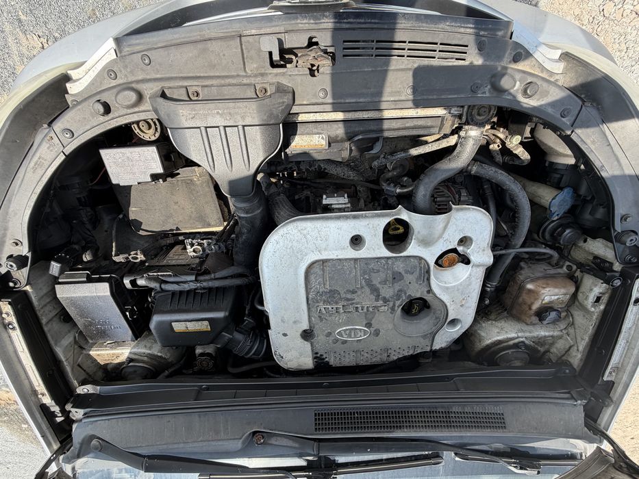Kia Carens 2.0 CRDi 140 к.с. 2007-2012 На части