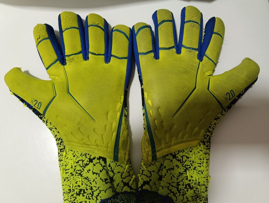 Перчатки Adidas predator