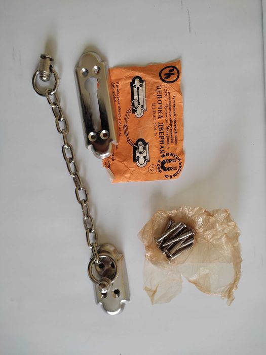 Дръжки за врата и прозорци, верига и ключалка за мебели