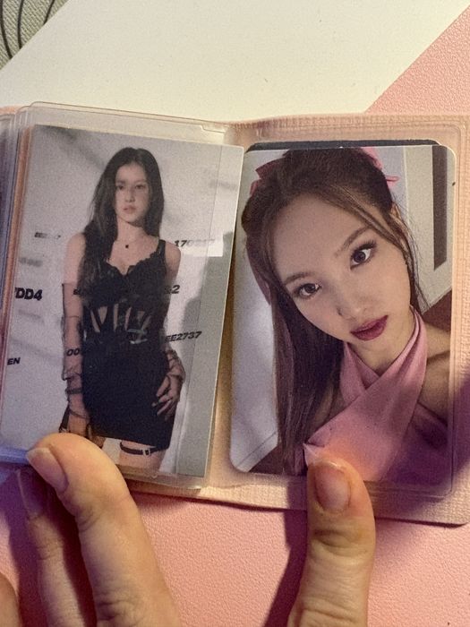 Оригинални КПОП картички