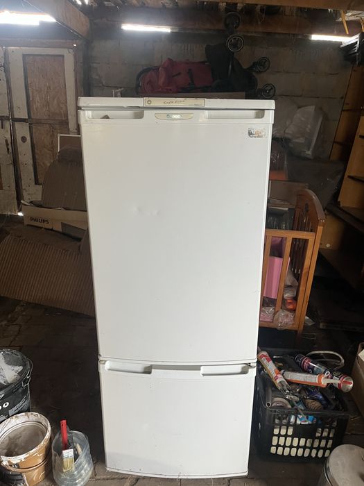 Холодильник бирюса