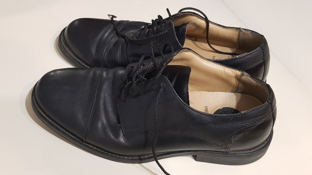 Vand incaltaminte folosita