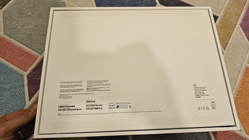 Cutie MacBook Pro 14" M4 noua