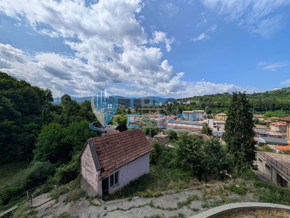 Продава се Къща в Плачковци - 184 кв.м за 343 €/кв.м - Снимка #4