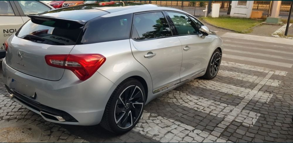 Citroen DS5 2.0 HDi | SportChic | 2012 | Denon