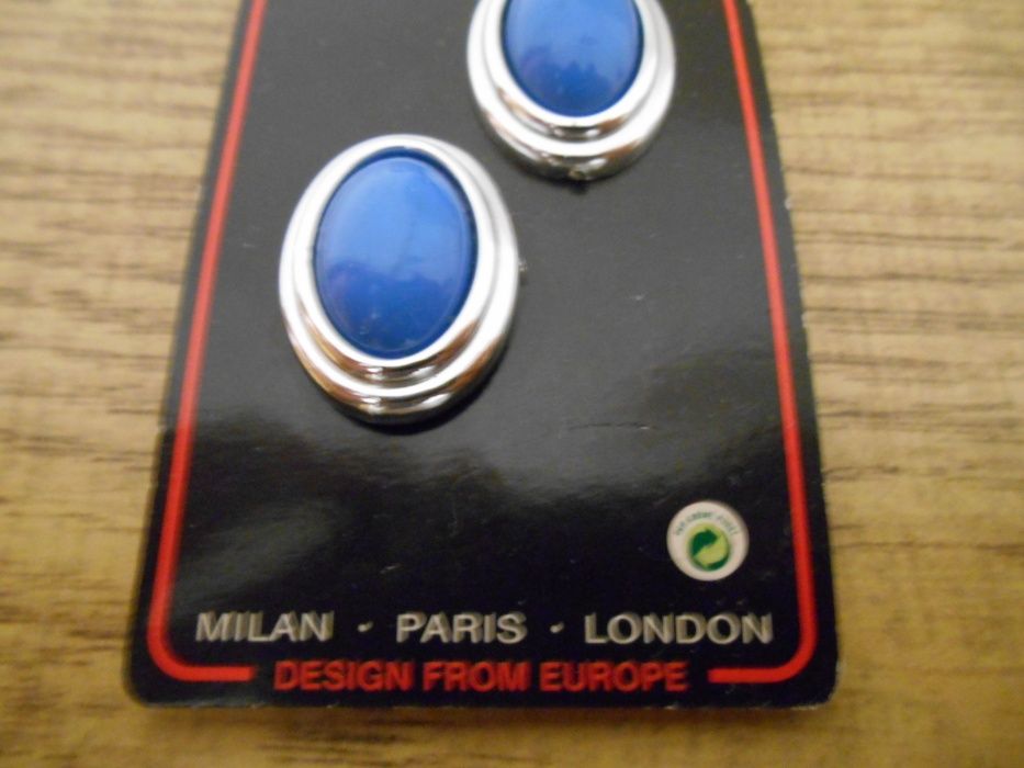 Продавам дамска бижутерия - комплект колие и обеци или само обеци