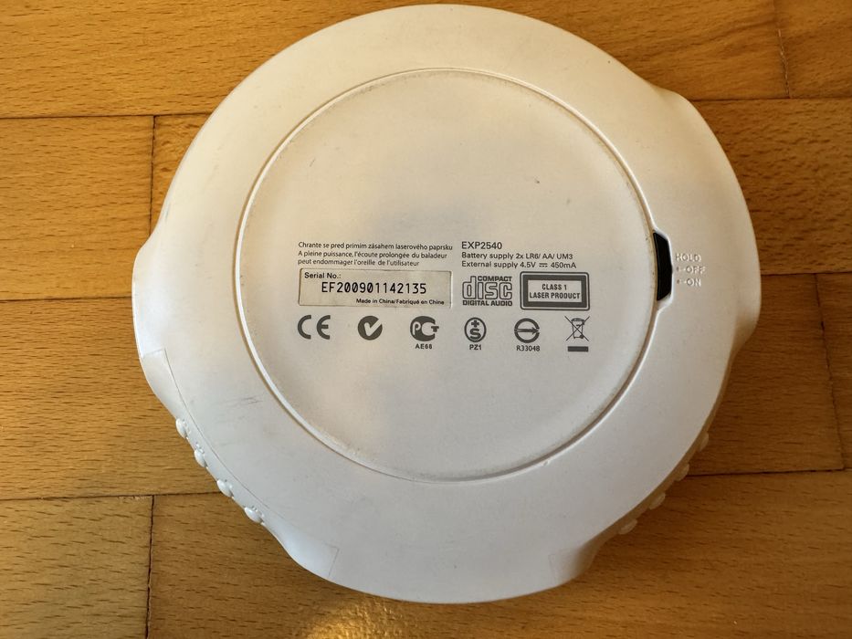 Портативен CD / MP3 плеър (Дискмен) Philips EXP2540 + Адаптер