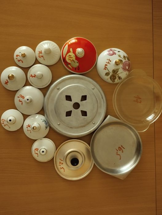 Сковородки, крышки, листы от плиты