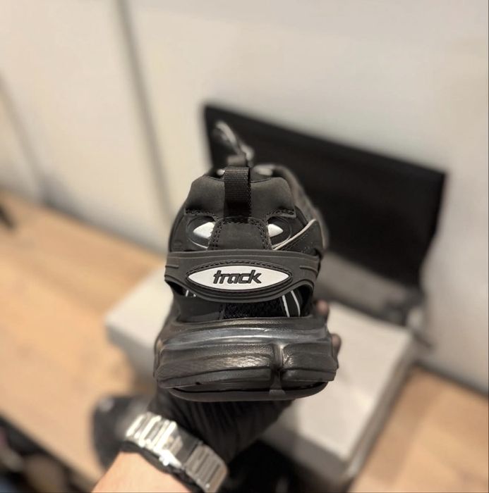 *Oferta* Balenciaga Track  Black Premium