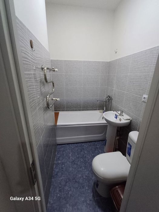 Продаётся квартира 2-мкрн янги Узбекистон новостройка 2/4/9