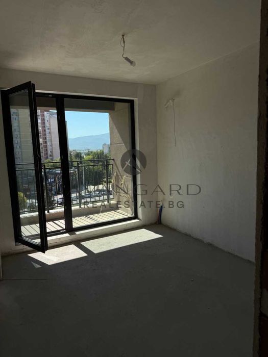 Продава се Тристаен апартамент в Пловдив, Тракия - 94 кв.м за 1652 €/кв.м - Снимка #4