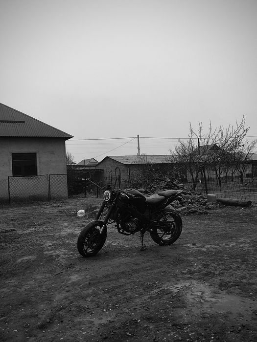 Мотоцикл хонда сбр 250р