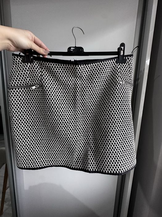 РАЗПРОДАЖБА - всичко по 5 евро