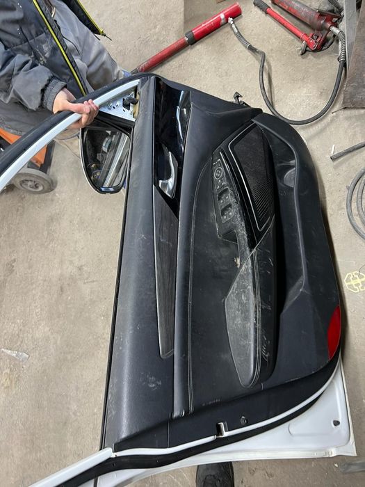 Продам передний дверь левый на Киа к7