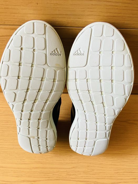 Adidas  ,номер 40,2/3