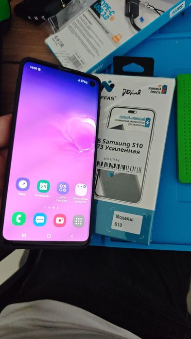 Продам с 10 самсунг 10 андройд