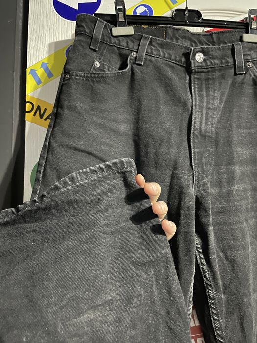 Levi’s black jeans