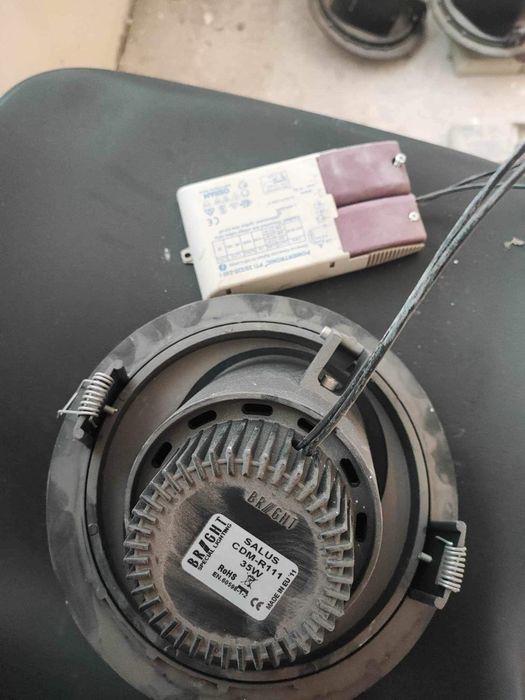 Дизайнерски лампи за вграждане - черен мат.