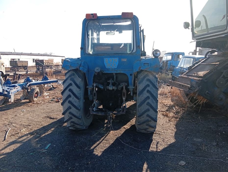 Продам трактор на ходу