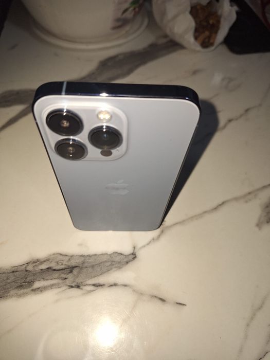 Vând Iphone 13 pro