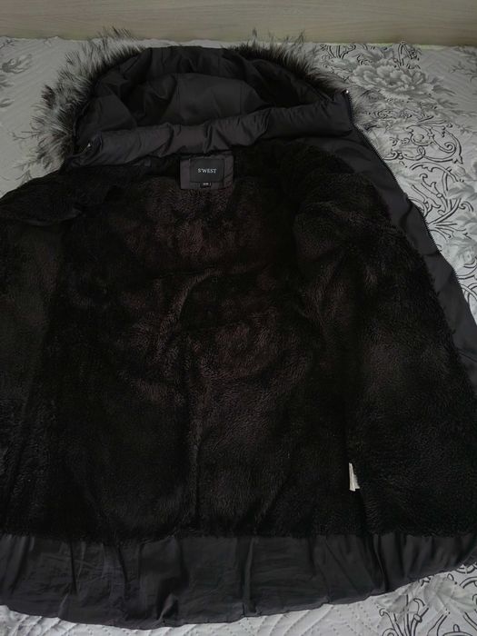 Дамско зимно яке с качулка