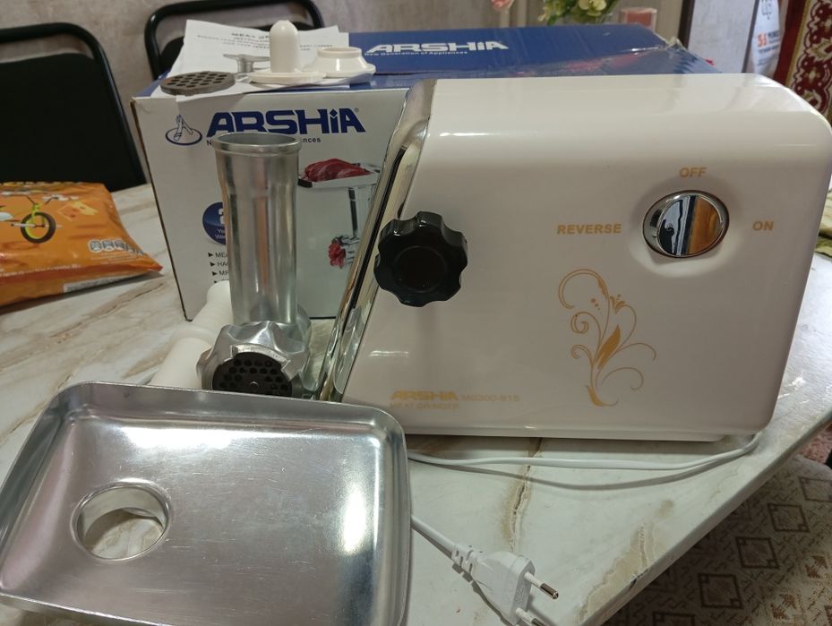 Продаю электро мясорубку Arshia