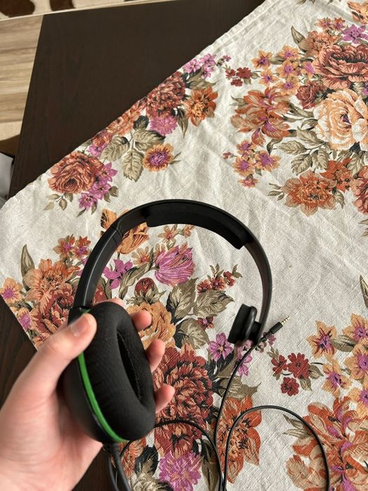 Casti HyperX CloudX Chat pentru Xbox series S/X