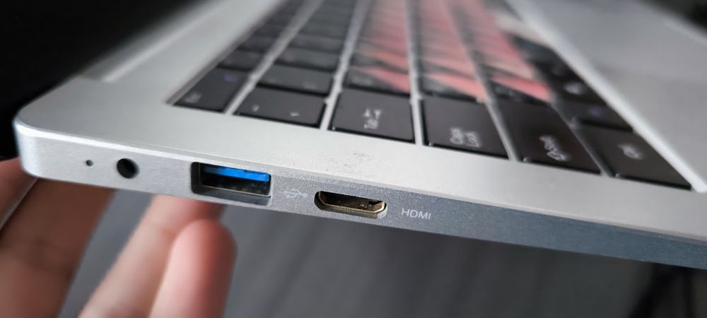 Продам ноутбук Intel