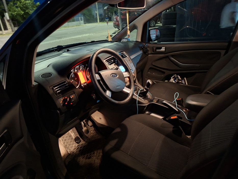 Vând Ford focus C-max