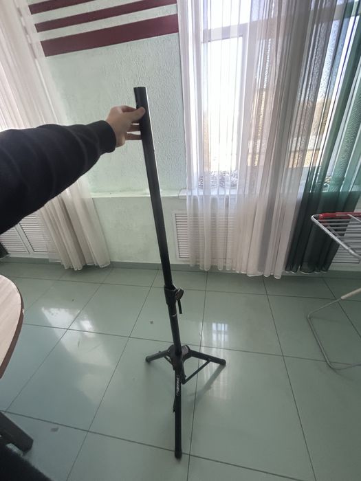 стойка для колонки