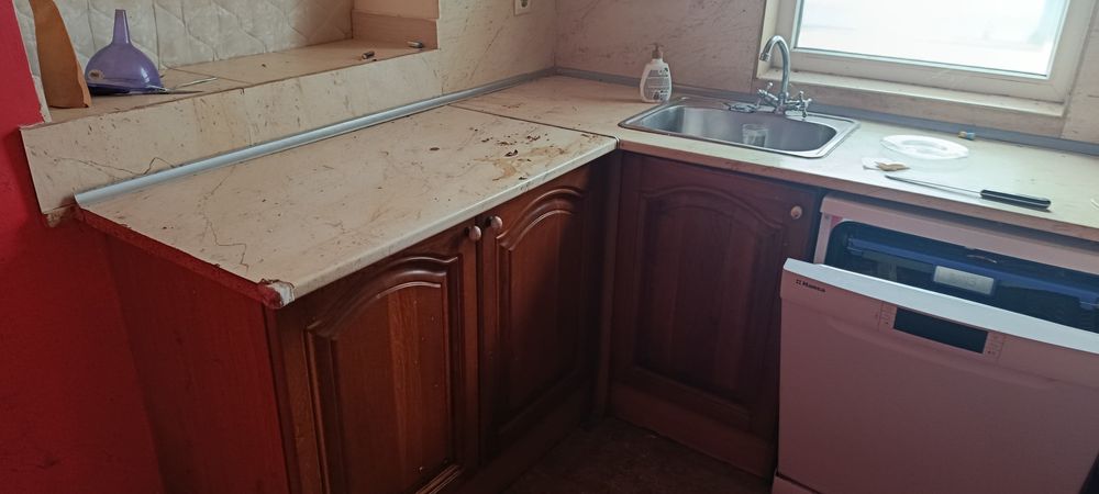 Продавам   кухня