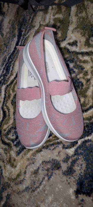 Обувь для девочек.