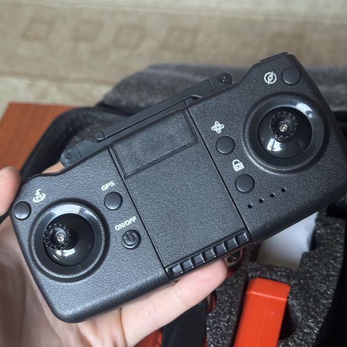 Дрон L900 оранжевый