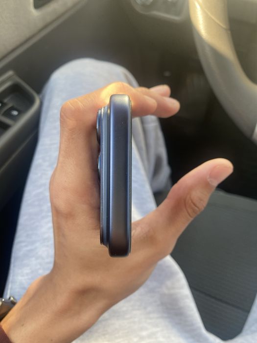 Iphone 17 pro Deep Blue