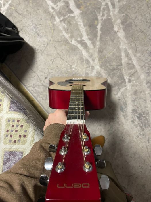 Акустическая гитара Denn