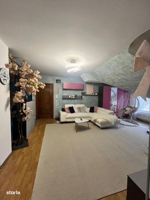 Apartament 2 camere, 81 mp, Radauti