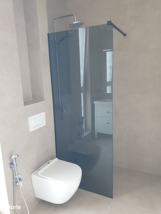 IASI-REDIU –Apartament cu 3 camere ultramodern- suprafata vitrata mare