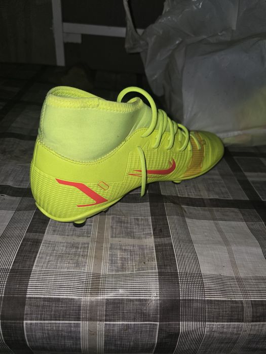 Ghete fotbal Nike mercurial 43