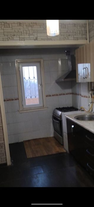 Квартира факат кизларга