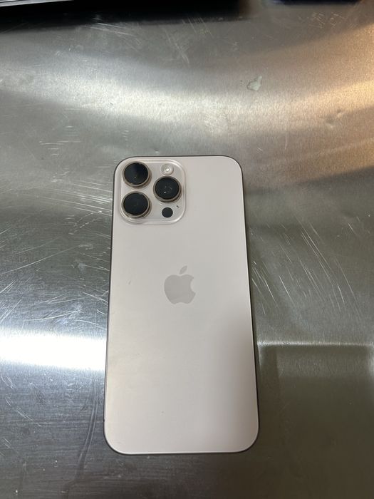 Iphone 16 pro max,,,Iphone 14