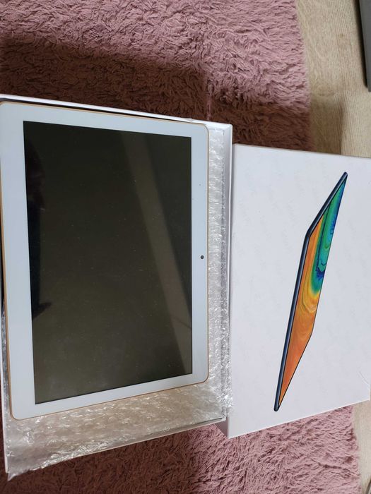 Tableta noua la un pret decent