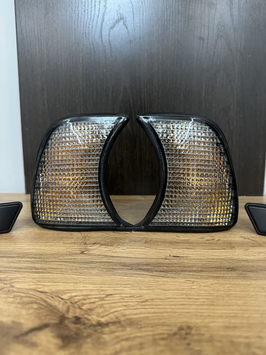 Дымчатые поворотники Бмв Е34